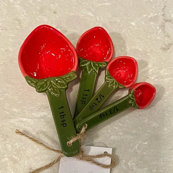New Trendy Ceramic strawberry shaped measuring Spoons 4 pc set, great gifts! - Picture 7 of 8